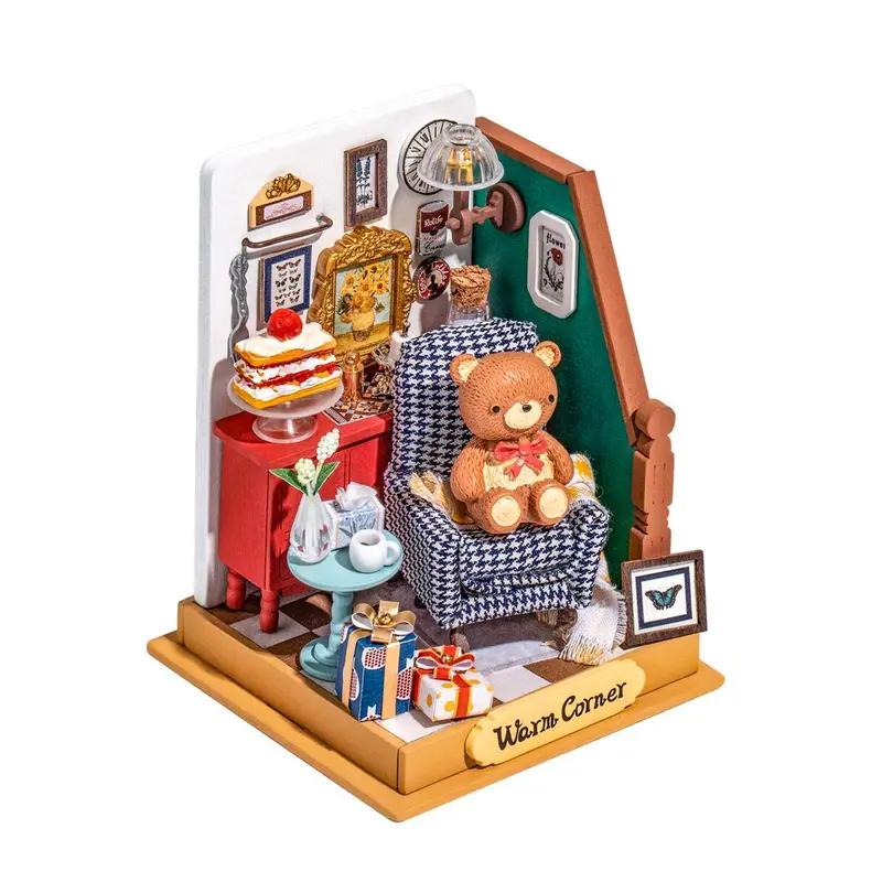 DIY Mini House - Holiday Living Room