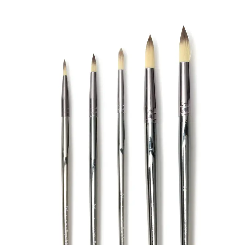 Long handled round paintbrush